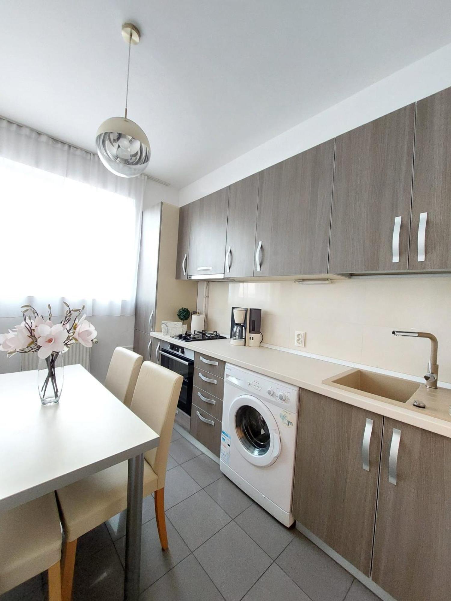 Sweet Residence Apartment Arad Exterior foto